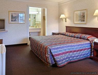 Days Inn & Suites Big Spring Habitación foto